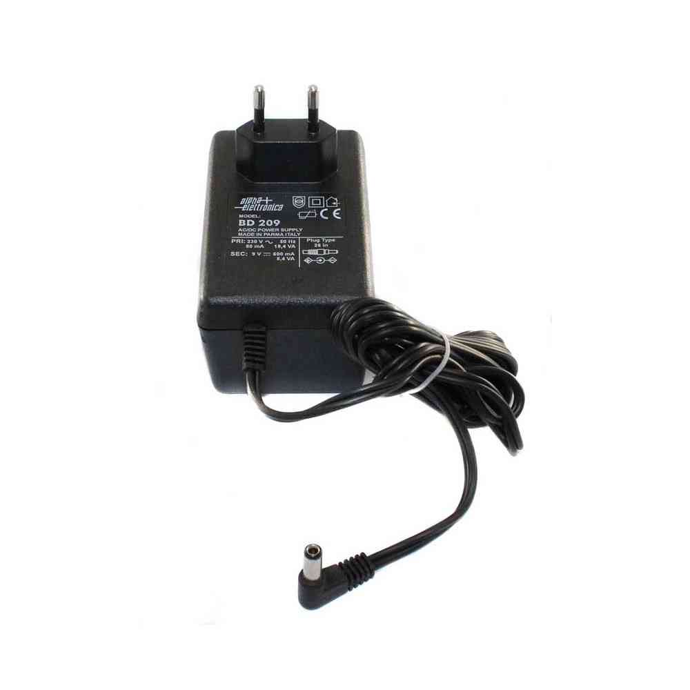 ALIMENTATORE UNIVERSALE 9 V 600mA JACK A PIPA +IN -OUT MOD. BD209