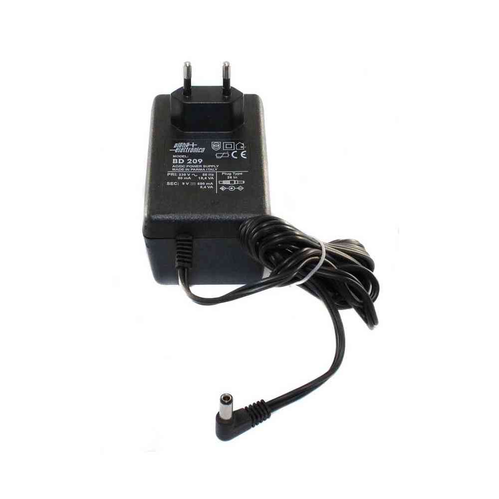 UNIVERSAL POWER SUPPLY 9 V 600mA JACK A PIPA + IN -OUT MOD. BD209 UNIVERSAL POWER SUPPLY 9 V 600mA JACK A PIPA + IN -OUT MOD. BD209