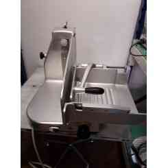 AFFETTATRICE BERKEL 350 VOLT.220/380 PIATTO CARNE