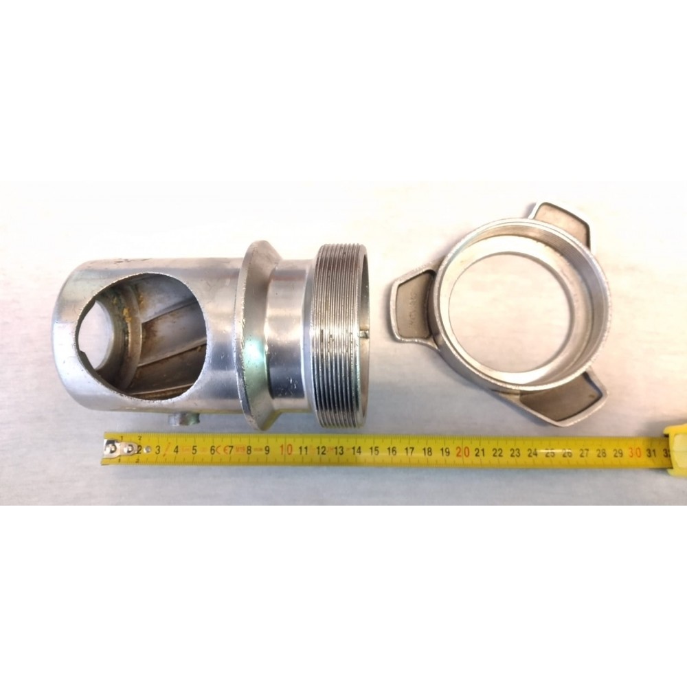 Used stainless steel spout and handwheel for meat mincer Fama Sirman 22 Used stainless steel spout and handwheel for meat mincer Fama Sirman 22