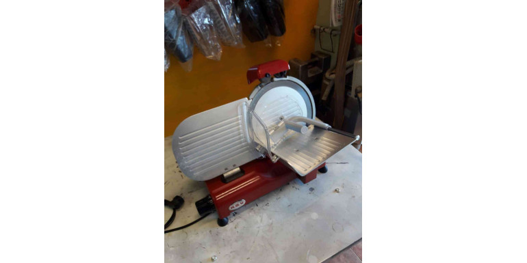 Used meat slicer: what to check before you buy